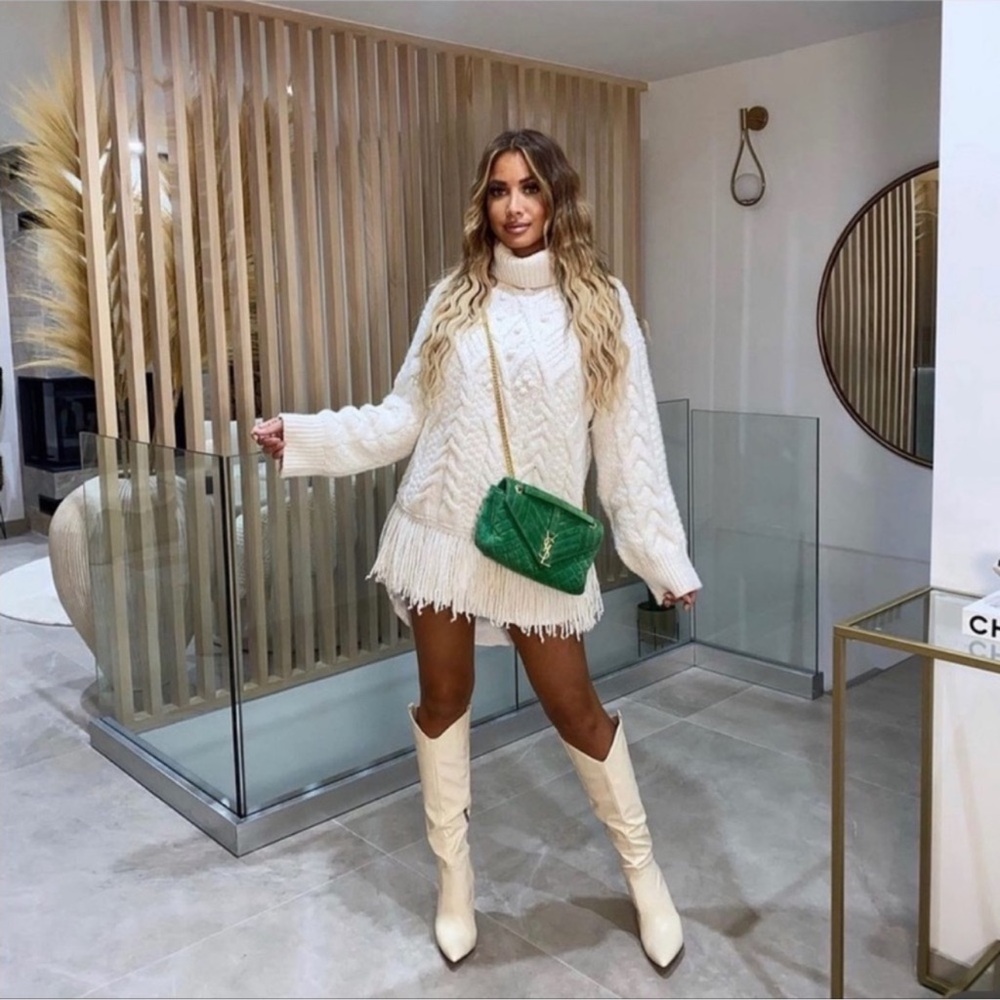 Zara Cream Cable Knit Turtleneck Sweater. L - Picture 3 of 11
